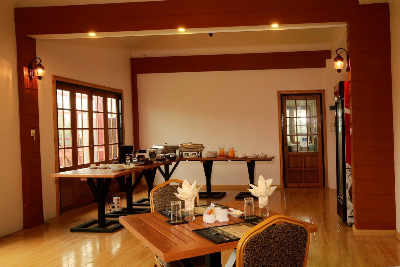 كالاو Essence Motel المظهر الخارجي الصورة