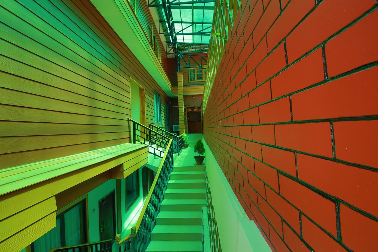 كالاو Essence Motel المظهر الخارجي الصورة