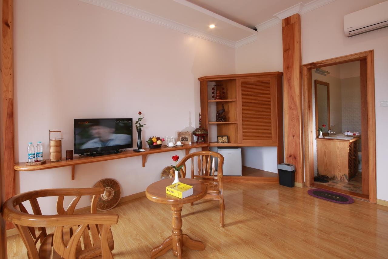 كالاو Essence Motel المظهر الخارجي الصورة